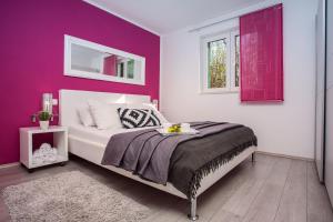 Posteľ alebo postele v izbe v ubytovaní Villa Golden Garden with 50sqm private pool