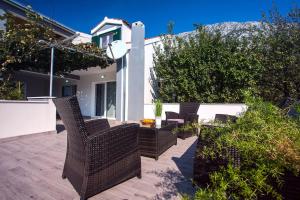 Vonkajšia záhrada v ubytovaní Villa Golden Garden with 50sqm private pool