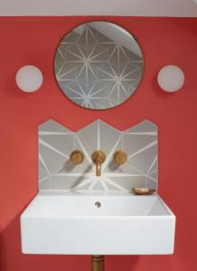 Gallery image of Stunning studio cntrl Totnes with parking in Totnes