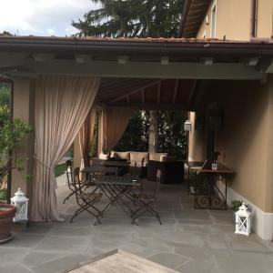 A balcony or terrace at B&B Pieve Degli Artisti