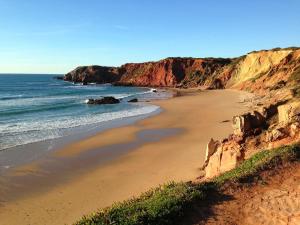 Imagen de la galería de Varandas - Arrifana, com piscina, junto à praia, en Praia da Arrifana