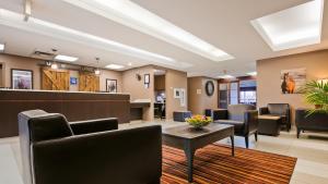 Best Western Plus Red Deer Inn & Suite