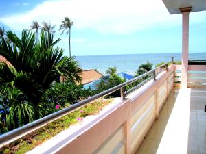 Un balcón o terraza de Hoang Kim Golden Resort