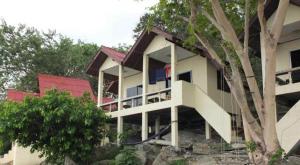 Gallery image of Sunrise Villas Seaview in Ko Samed