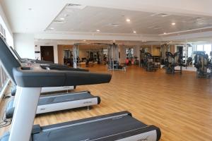 Fitness centrum a/nebo fitness zařízení v ubytování Al Bahar Hotel & Resort