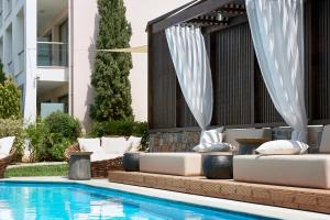 Bazén v ubytování Albatros Spa & Resort Hotel nebo v jeho okolí