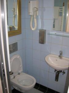Koupelna v ubytování Hotel Darcet