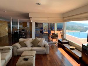 Posedenie v ubytovaní Villa OCEAN Infinity heated pool optional