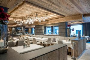 Restauracja lub miejsce do jedzenia w obiekcie Sport- und Genusshotel Silvretta