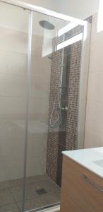 Et badeværelse på Time Holiday´s House + 8 billeder