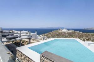 Bazén v ubytovaní Villa Tonic by Mykonos Mood alebo v jeho blízkosti