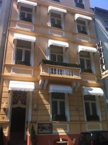 Budova, kde se hotel nachází