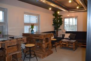 Loft Family Hotel的休息区