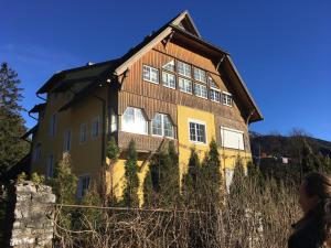 a house on the side of a mountain at Villa Fortuna in Oberdrauburg