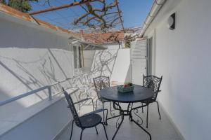 Balkón nebo terasa v ubytování ASTAKOS apartments Budva + 36 fotografií