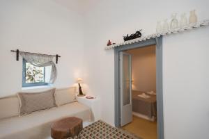 Gallery image of Aloni Studios in Ano Mera