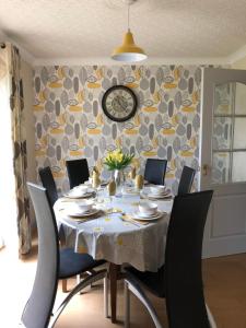 Gallery image of Tŷ Clûd in Llangefni