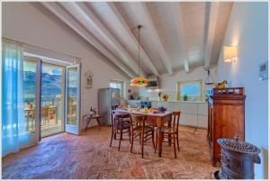 Gallery image of Villa Aquarius - Larihome A08 in Vercana