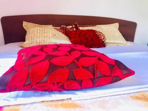 Postel nebo postele na pokoji v ubytování Loversleap bungalow