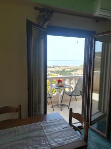 Balkón alebo terasa v ubytovaní Odisseas Apartment
