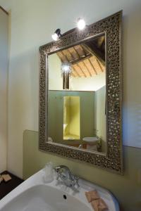A bathroom at Rocca Di Castagnoli