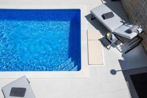 Bazén v ubytování Luxury Apartment La Mer nebo v jeho okolí