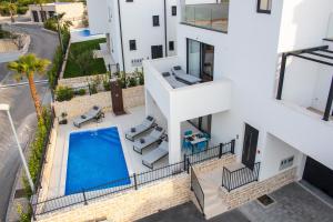 Bazén v ubytování Luxury Apartment La Mer nebo v jeho okolí
