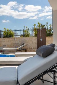 Bazén v ubytování Luxury Apartment La Mer nebo v jeho okolí