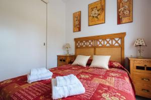 Posteľ alebo postele v izbe v ubytovaní Playa del Cantil, 3 bedrooms and 2 free parking