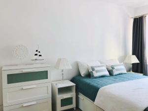 Posteľ alebo postele v izbe v ubytovaní Praia Apartments - 200m do Plaży Orłowo - Parking - Apartament Laguna