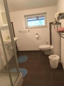 Koupelna v ubytování Privatzimmer Wagner