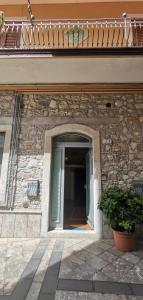 Zdjęcie z galerii obiektu luxury Apartment Carmen n 2 Centro Storico di Taormina w Taominie