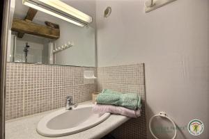 Phòng tắm tại MANOIR DE BOTMINY LAC de GUERLEDAN