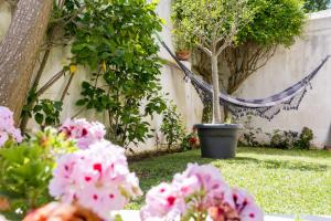 Gallery image of 3 Marias Garden House B&B in Lagos