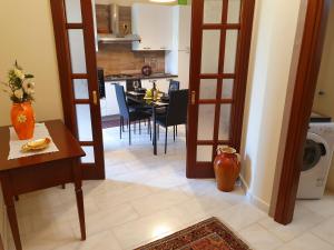 Kuchnia lub aneks kuchenny w obiekcie Villa Antonella