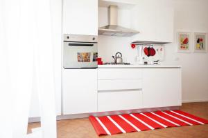 Kuchyňa alebo kuchynka v ubytovaní GIULIA E CHIARA LUXURY APARTMENT