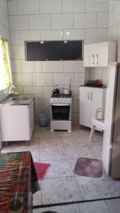 Köök või kööginurk majutusasutuses Hospedagem Ilha Campeche