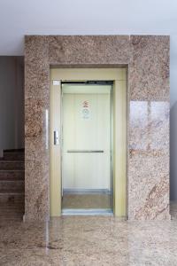 The facade or entrance of Rooms & Suites Loft 2H Deluxe Edition Arrecife