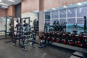 Fitness centrum a/nebo fitness zařízení v ubytování The Sphere Serviced Residences Managed by HII