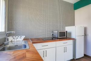 Gallery image of Vega Apartments in Limassol +32 photos