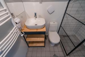 A bathroom at Kazbegi View