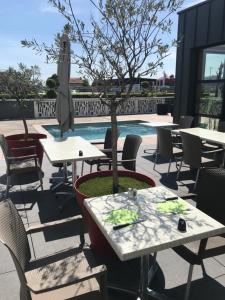 Gallery image of The Originals City, H&ocirc;tel H&eacute;lios, Roanne Nord in Mably