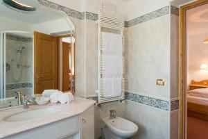 A bathroom at Residence La Selva