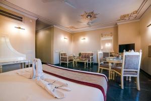 Posezení v ubytování LMB Hotel City Centre, Jaipur