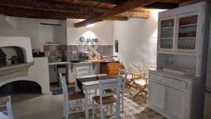 Afbeelding uit fotogalerij van Dimora Aganoor: the guesthouse - relais & gourmet - a few steps from the divine in Cava deʼ Tirreni