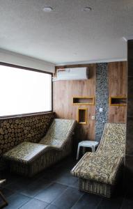 Posezení v ubytování Hotel VilaGora Krushevo