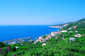 Gallery image of Central Park in Massa Lubrense