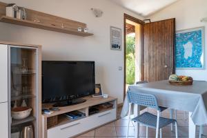 TV a/nebo společenská místnost v ubytování Villa Laura