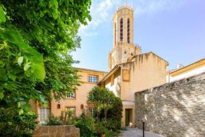 Photo de la galerie de l'établissement Appartement cathédrale au calme, à Aix-en-Provence