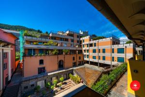 an overhead view of a city with buildings at La Casa dagli Occhi Blu in Portovenere